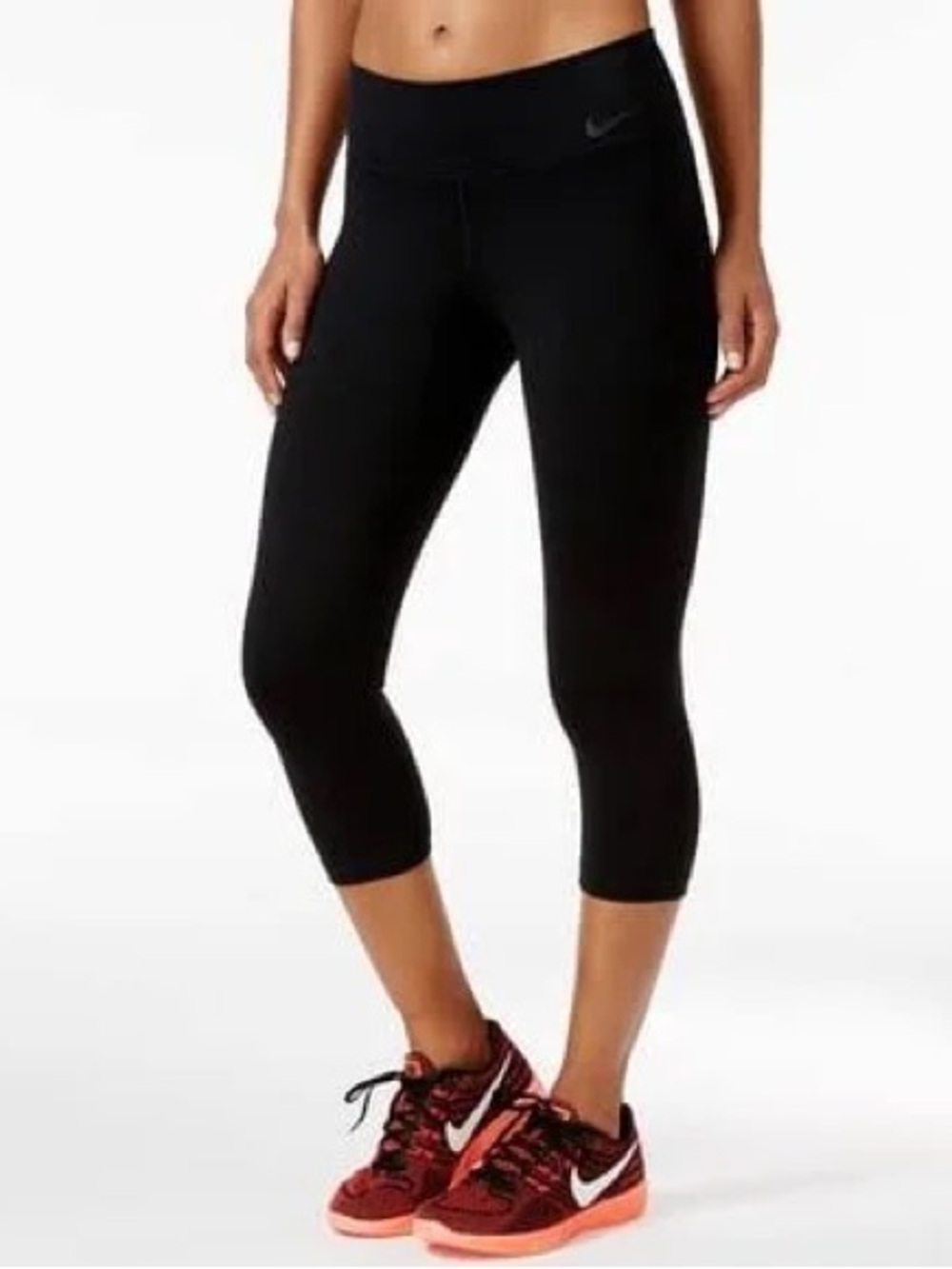 Women's Nike Power Legendary Training Capris in size small